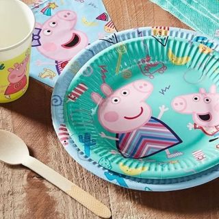 Narozeninová oslava s Peppou!😍🐷 Kdo už to má za sebou a koho to, jako nás, teprve čeká? Na našich stránkách naleznete...